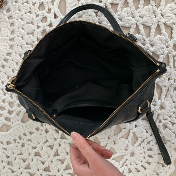 Coach Black Leather Shoulder bag with AdjustableStraps - Picture 7 of 17